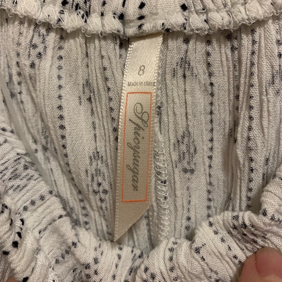 SpicySugar Sz 8 Romper - Picture 2 of 2